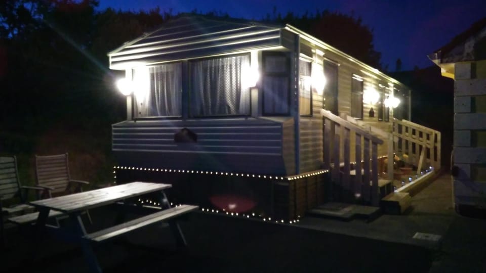 Dingle Mobile Home Peace and Quiet ENTIRE PLACE Apartment in County Kerry
