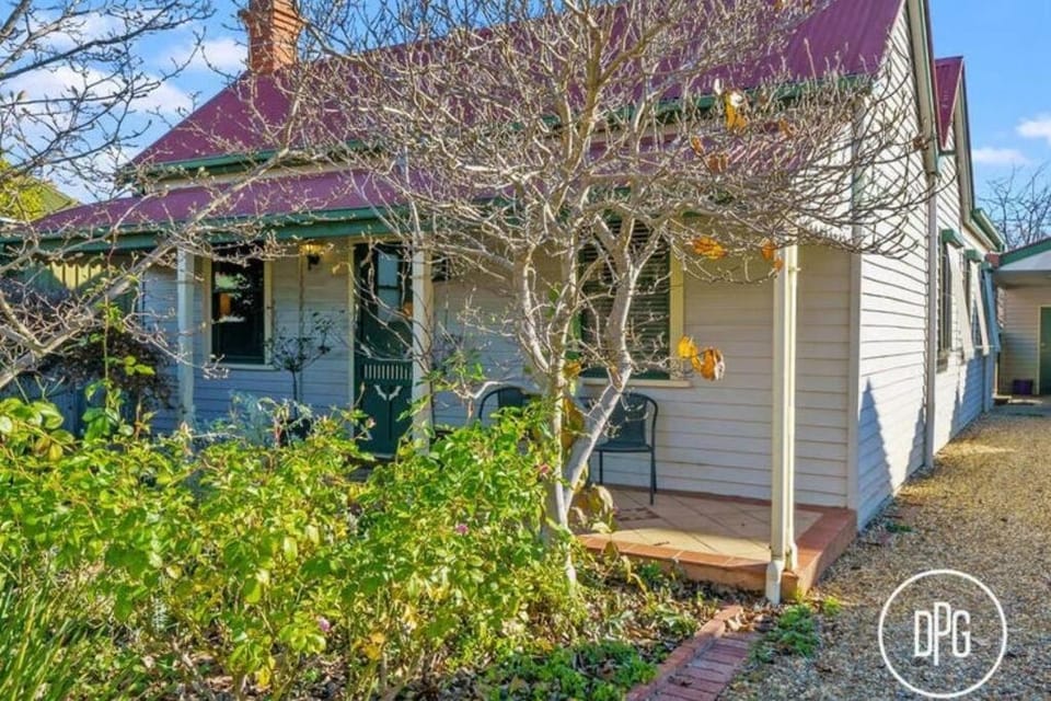 Cottage on Gray - Wangaratta House in Rural City of Wangaratta