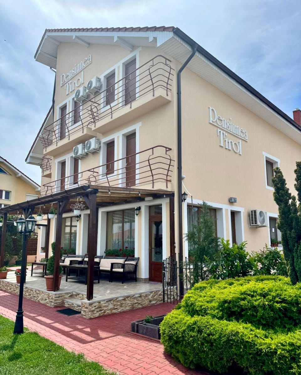 Pensiunea Tirol Baile Felix Bed and Breakfast in Hungary