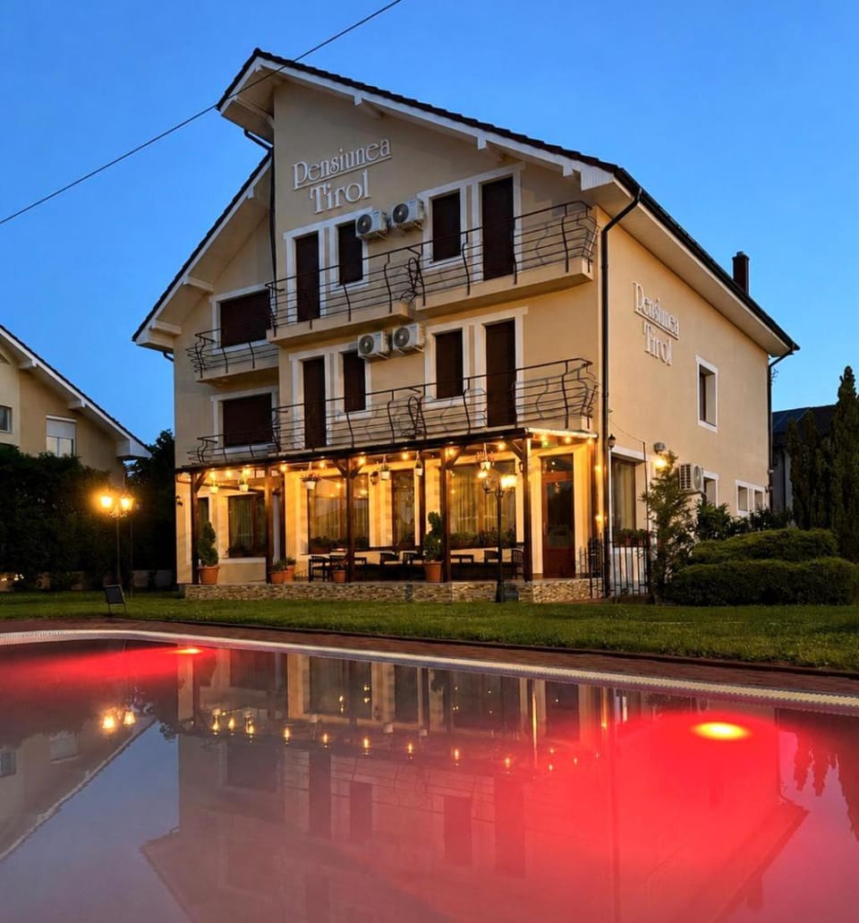 Pensiunea Tirol Baile Felix Bed and Breakfast in Hungary