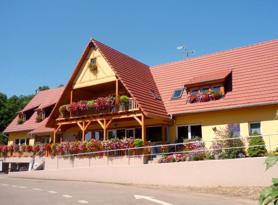 Property building, Lobby or reception