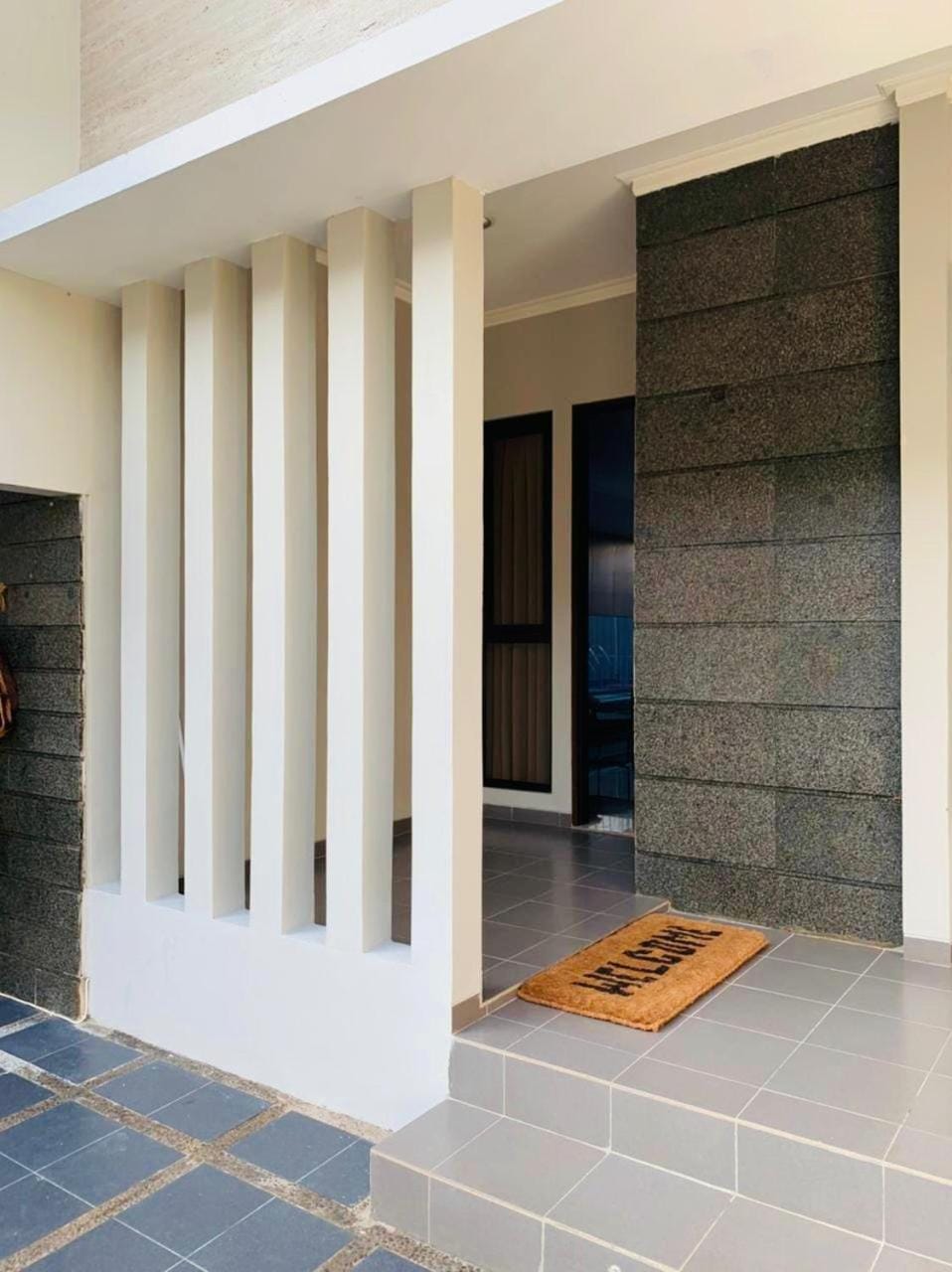 Platinum Setrasari Guest House 5BR Private Pool Bandung Villa in Parongpong