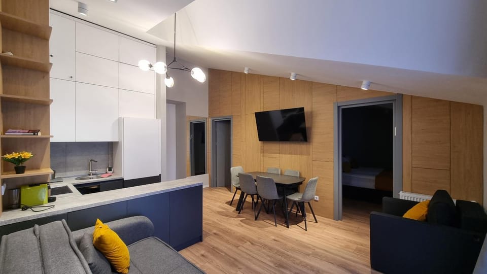 Kitchen or kitchenette, Living room