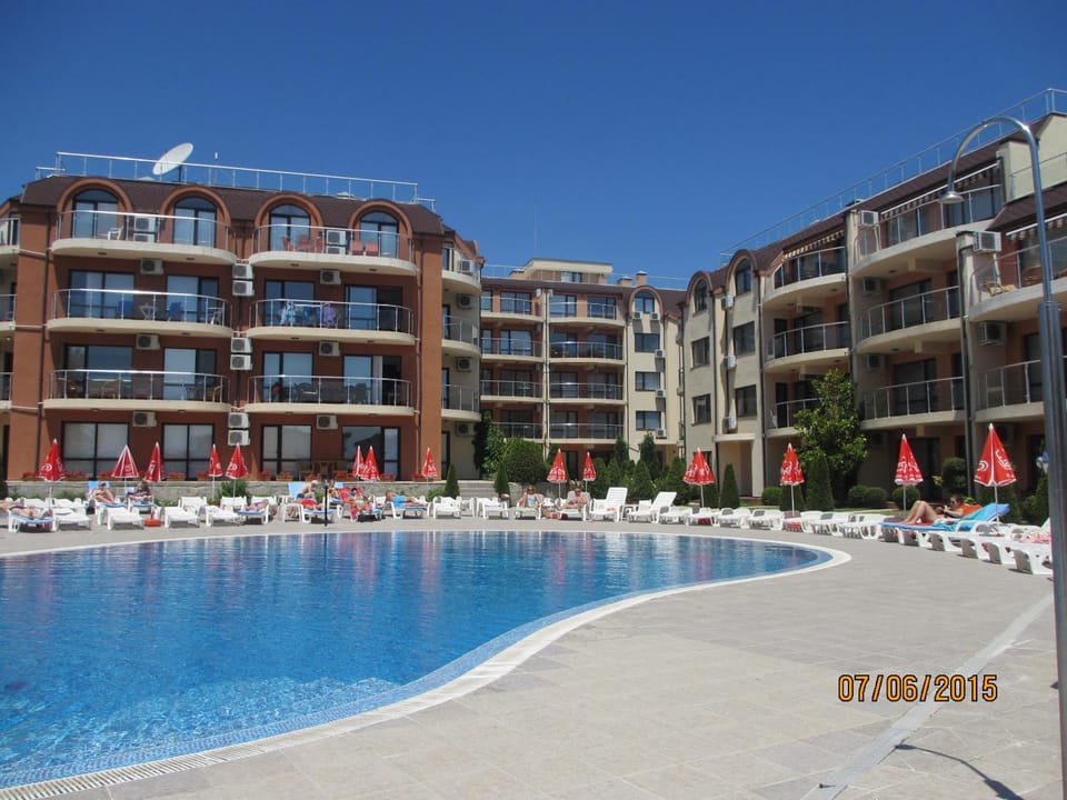 Property building, Swimming pool