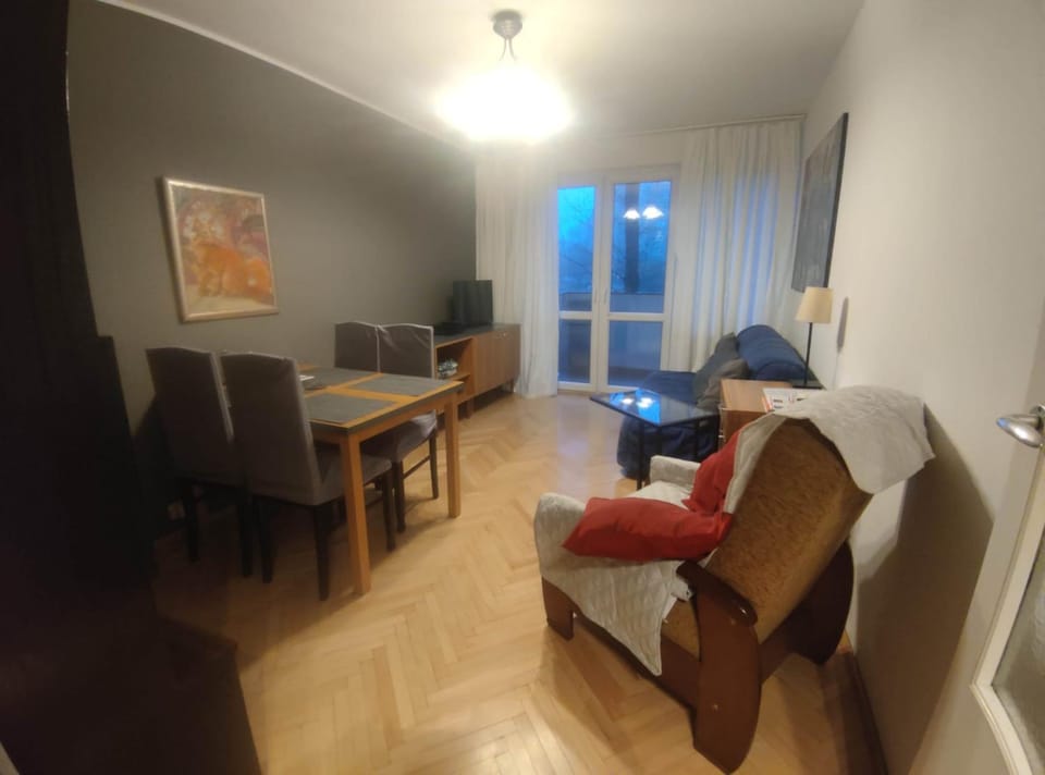 TV and multimedia, Living room, Seating area, Dining area, hair dresser