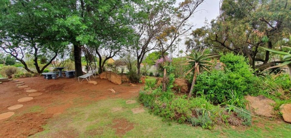 Garden view, Garden view