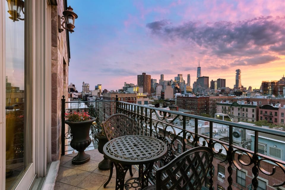 View (from property/room), Balcony/Terrace, City view, Sunset