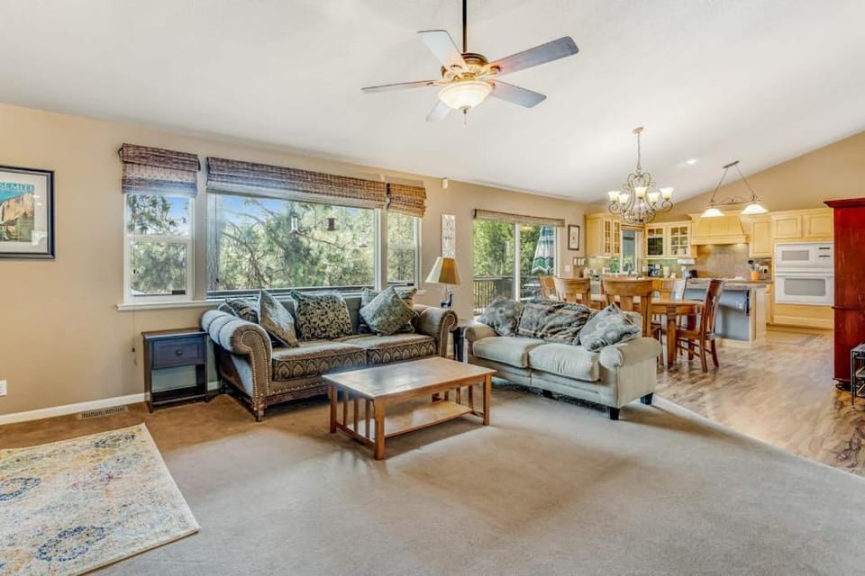 Harvest Moon Hideaway House in Groveland