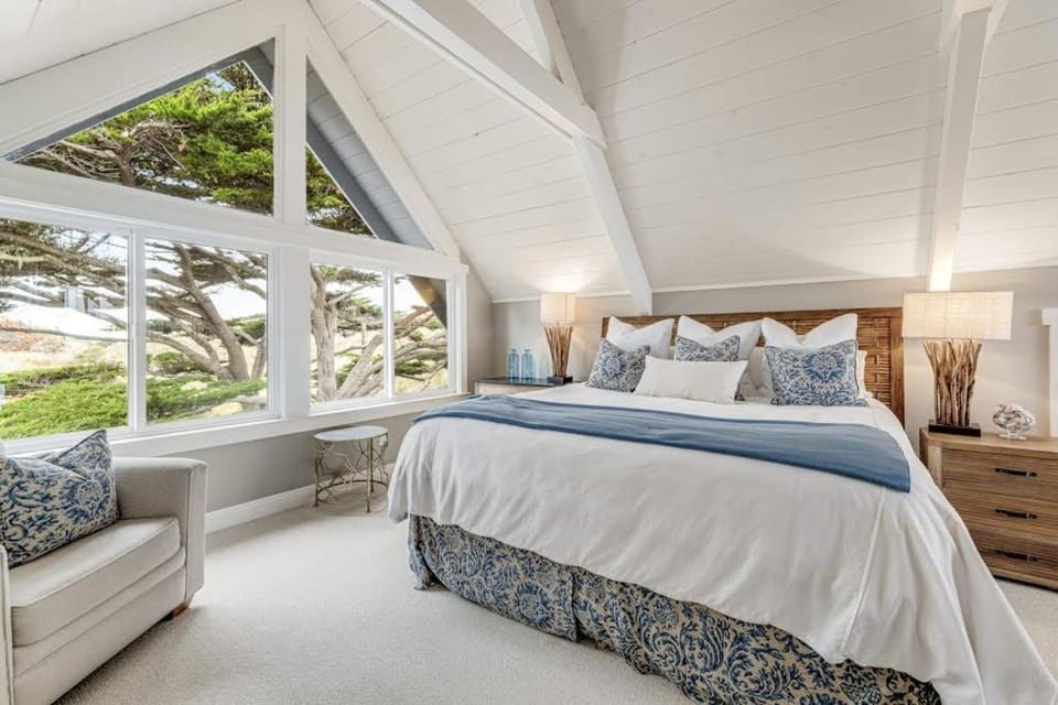 Whaleship Harbor View House in Bodega Bay