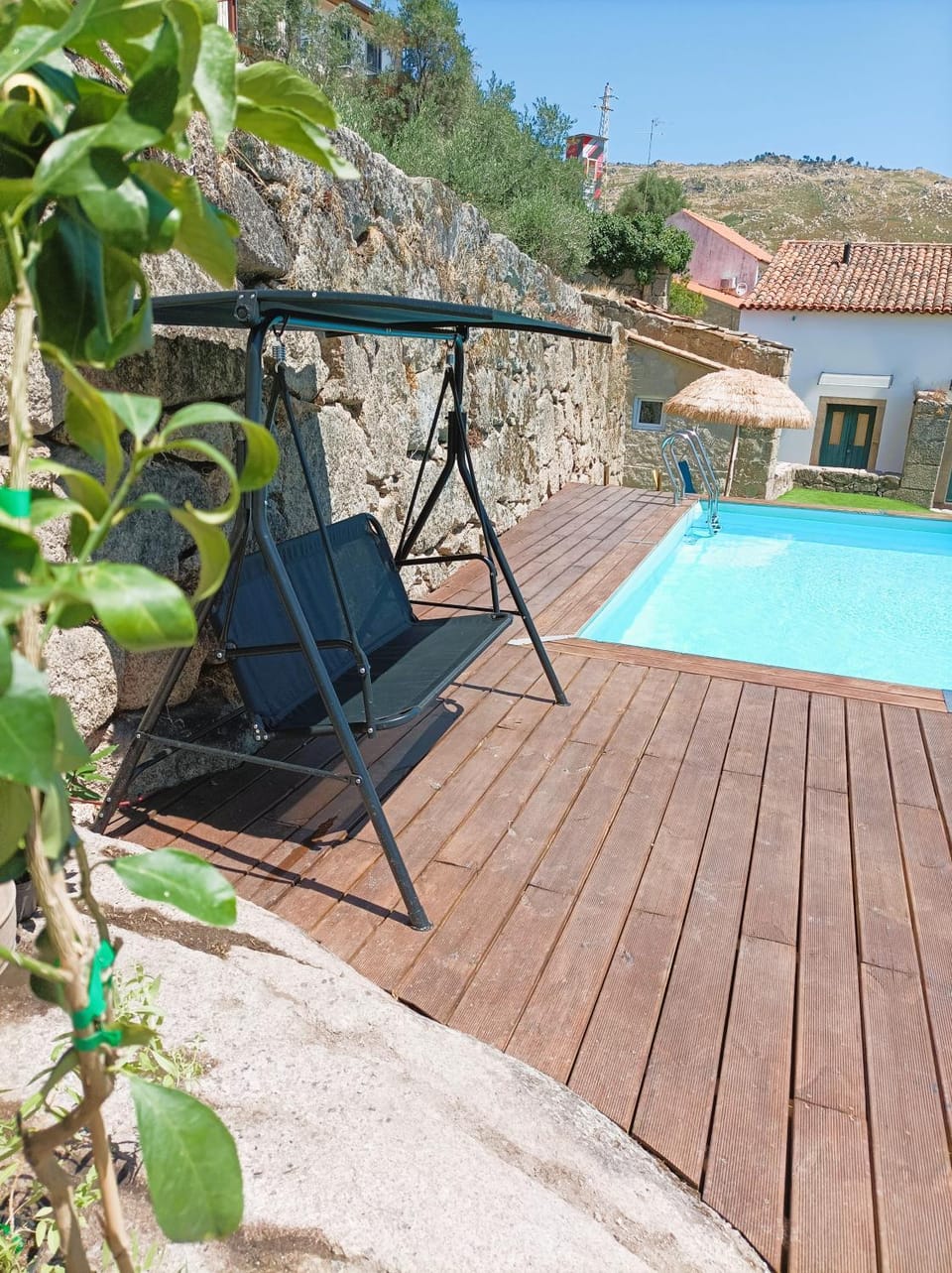 Kitchen or kitchenette, Swimming pool