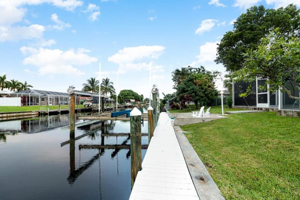 Redfish Cove Getaway House in Cape Coral