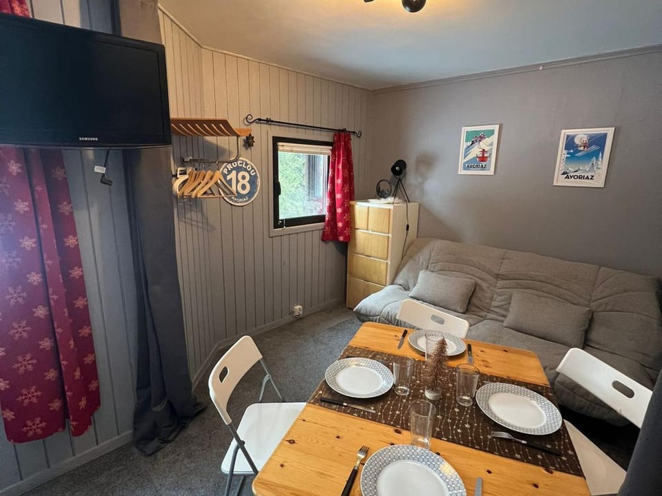 Avoriaz - Appartement cosy, 4 pers, TV, cuisine équipée - FR-1-633-15 Apartment in Avoriaz