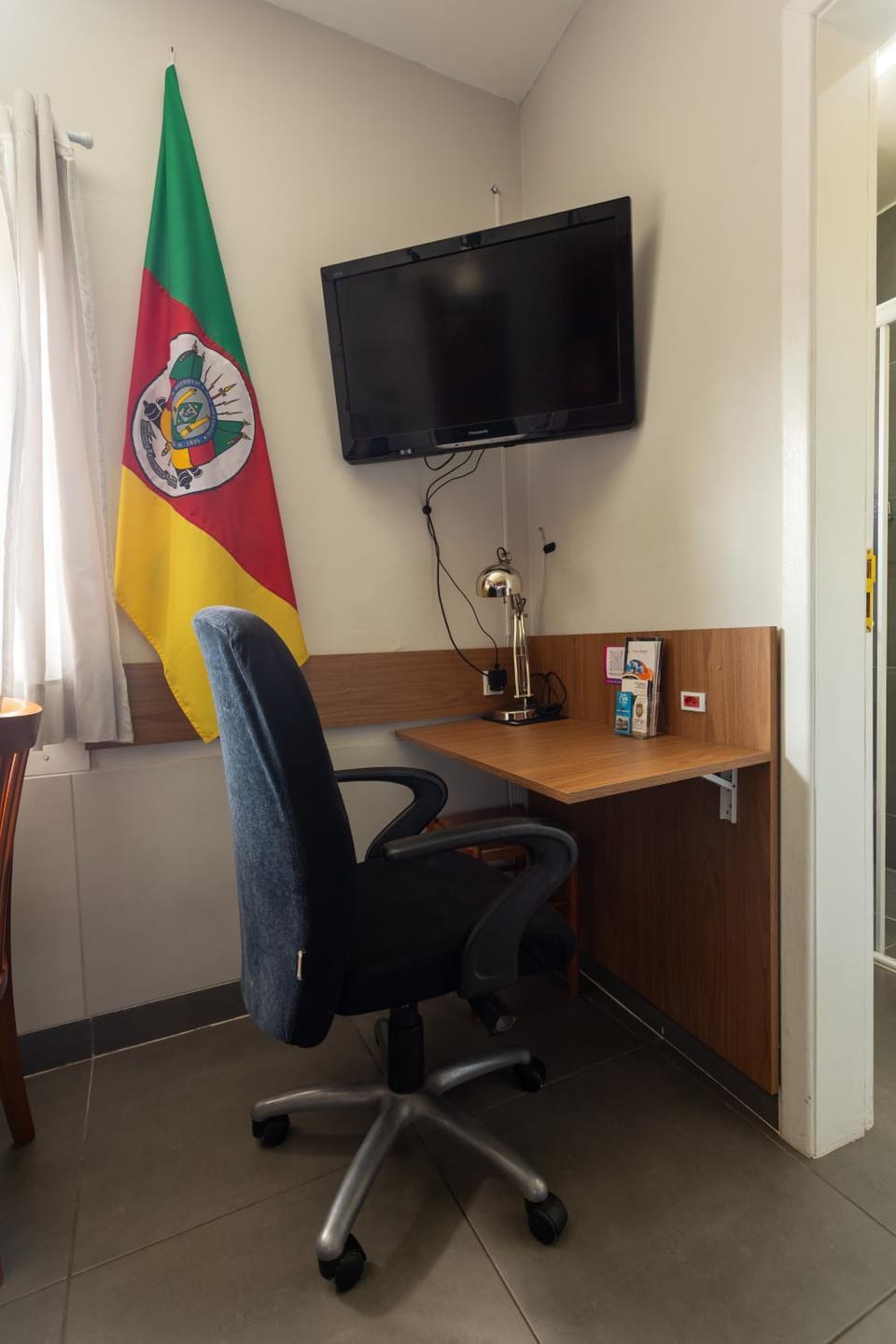 Business facilities, Area and facilities