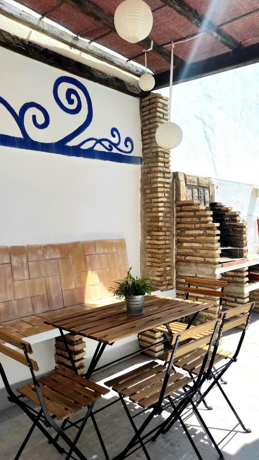BBQ facilities, Balcony/Terrace