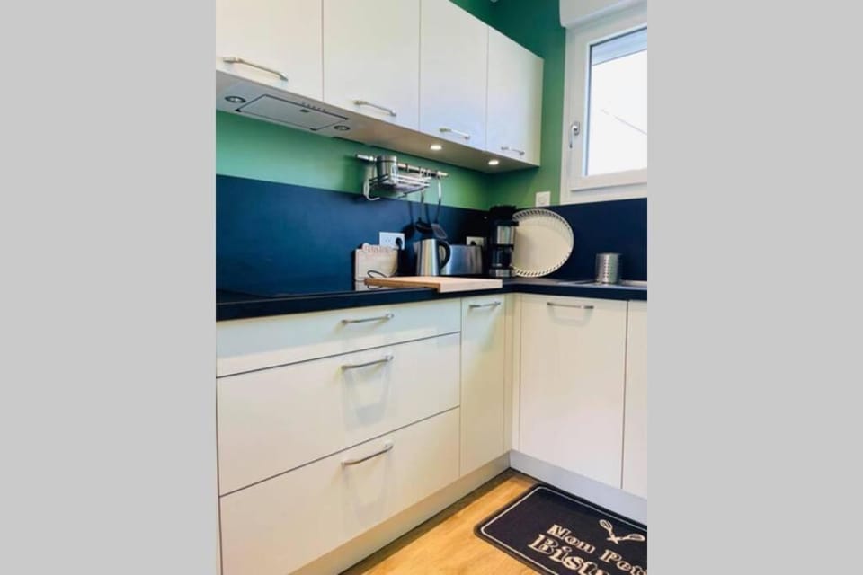 Coffee/tea facilities, Kitchen or kitchenette