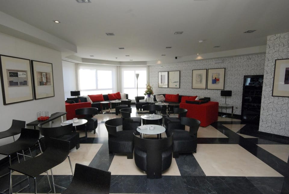 Lounge or bar