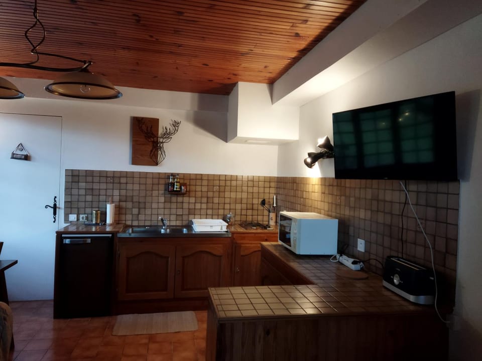 Coffee/tea facilities, Kitchen or kitchenette, minibar, toaster