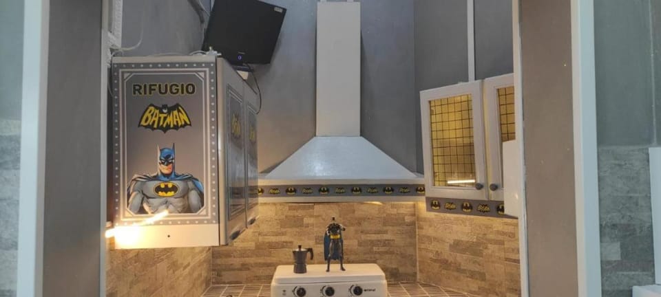 il Rifugio di Batman Airport Catania City Apartment in Catania