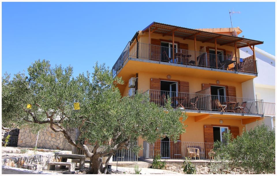 Primosten Apartments Apartment in Šibenik-Knin County, Croatia