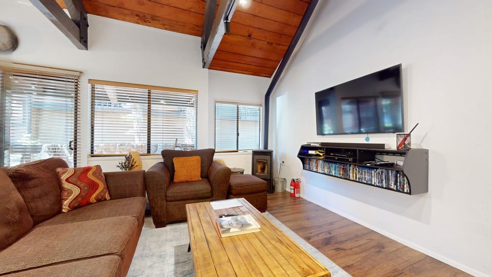 Bigwood #63 condo Apartment in Mammoth Lakes