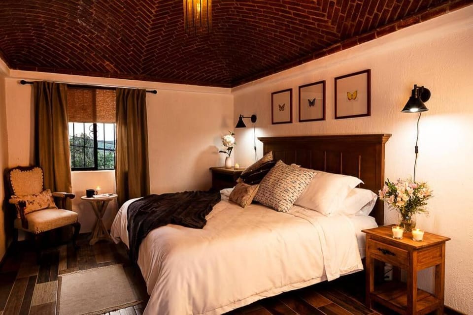 Casa Aurora, estilo rústico-moderno, Guanajuato House in Guanajuato