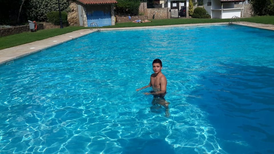 Swimming pool, Swimming pool