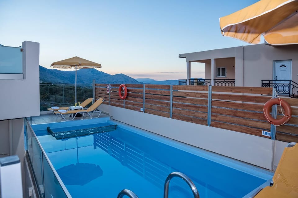 Pool view, Swimming pool, Sunrise