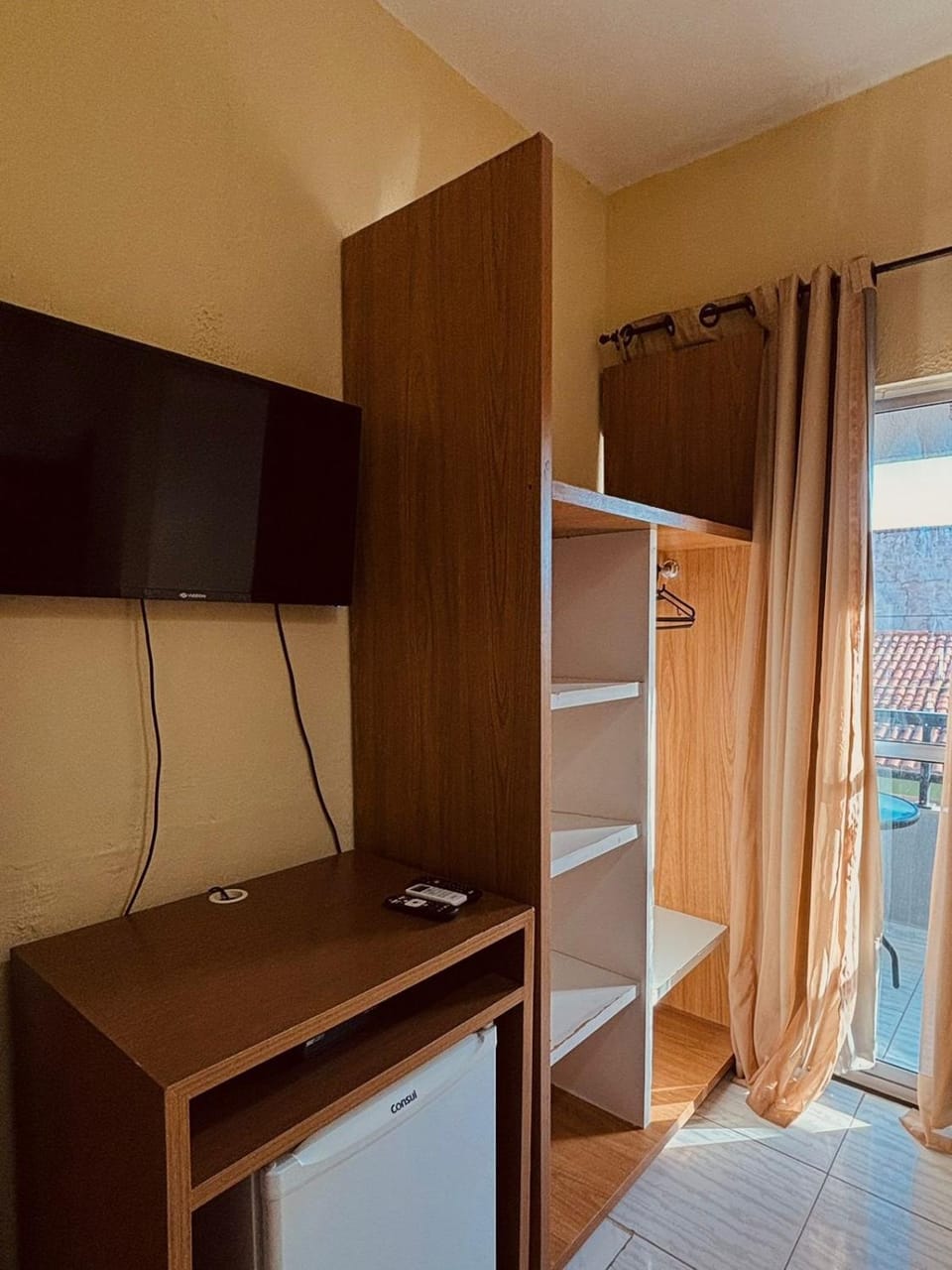 TV and multimedia, wardrobe