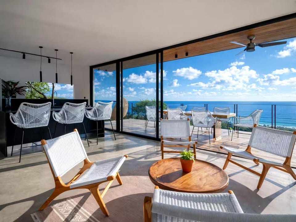Living room, Dining area, Sea view