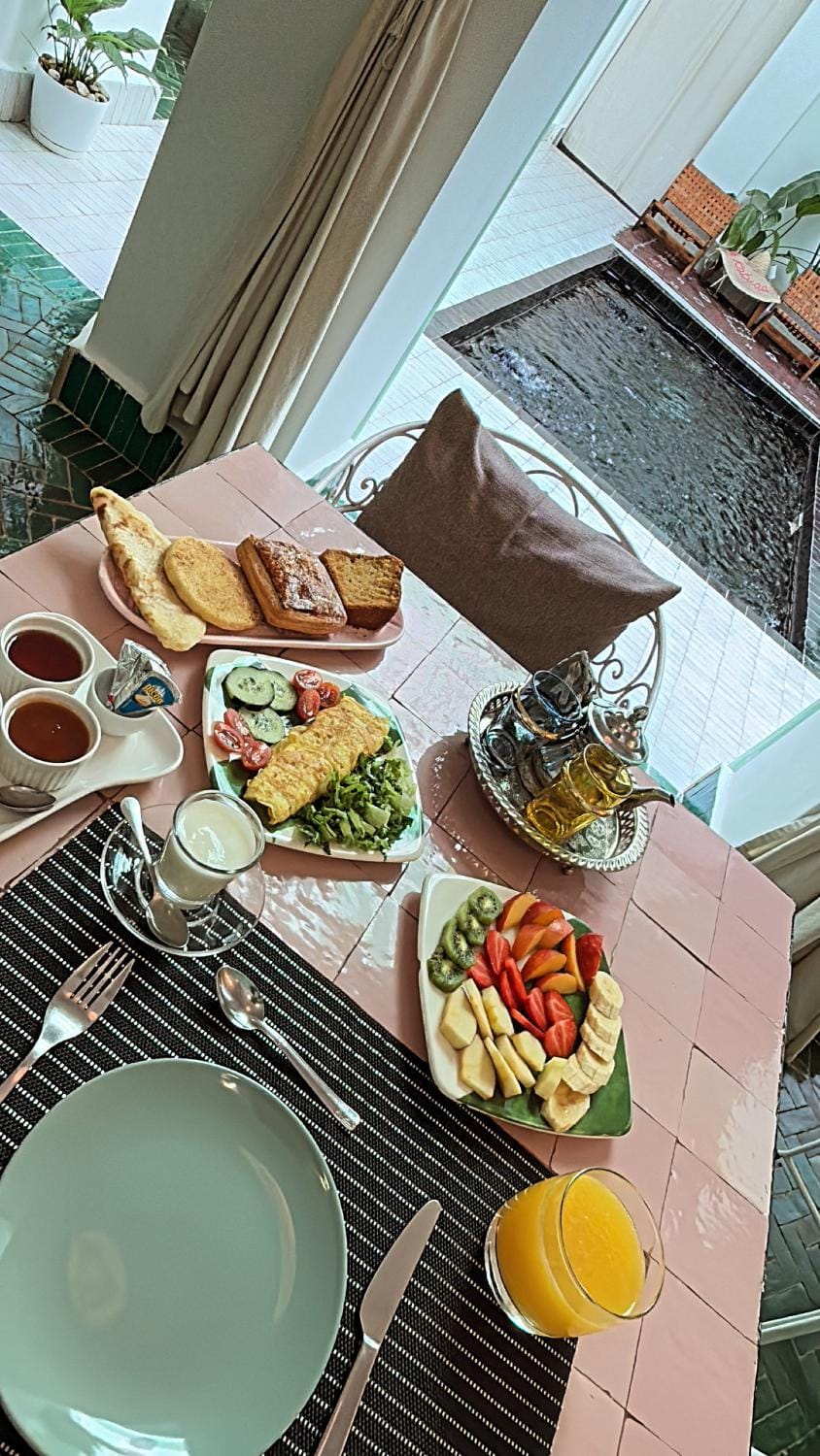 Breakfast, Continental breakfast