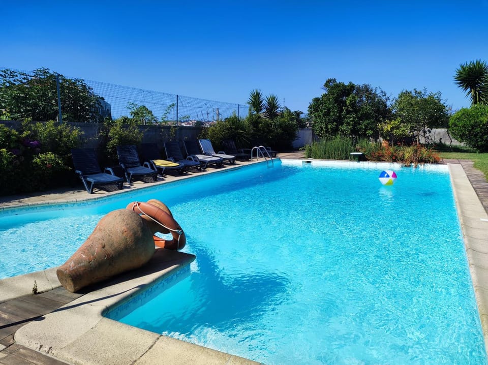 Pool view, Swimming pool, sunbed