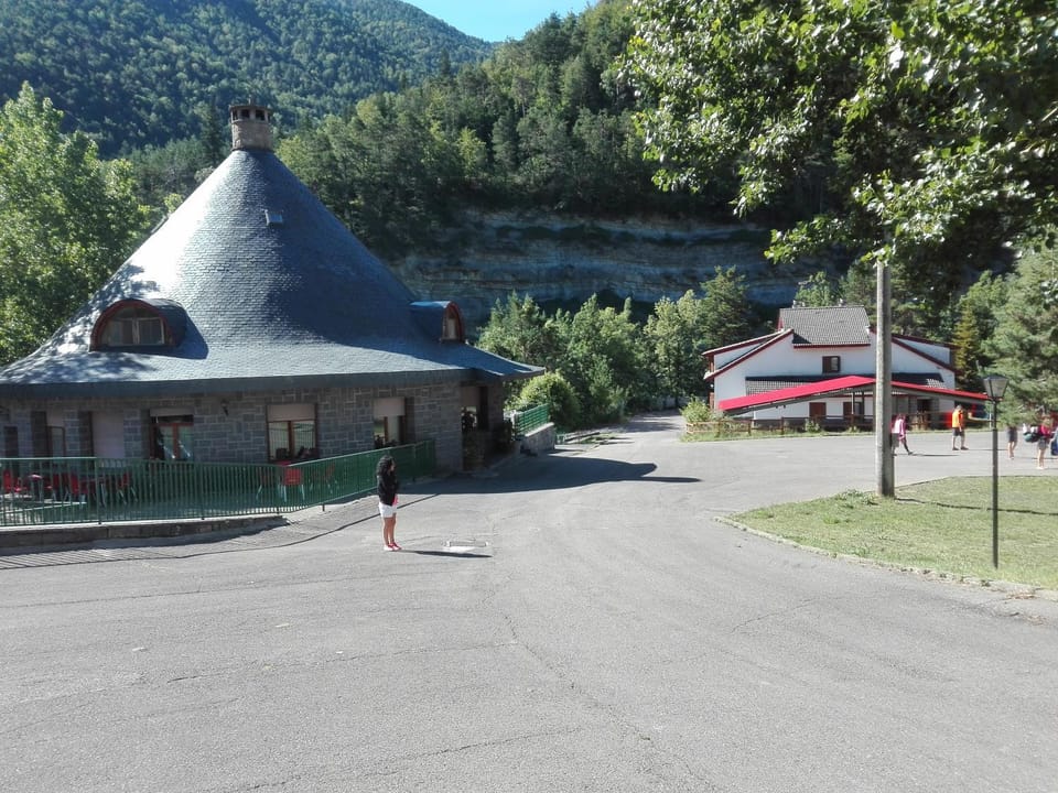 El Chate Tiendas Campground/ 
RV Resort in Aragon