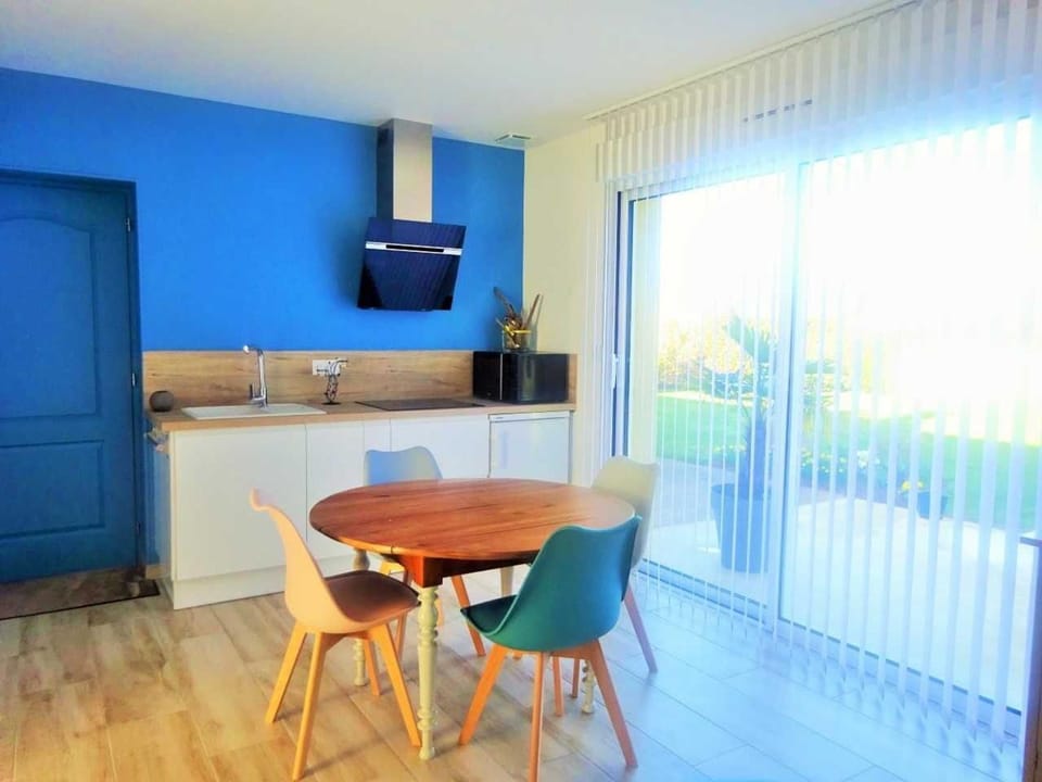 Charmant gîte cozy près du Mans avec jardin, terrasse, proche commodités et activités. - FR-1-410-336 House in Pays de la Loire