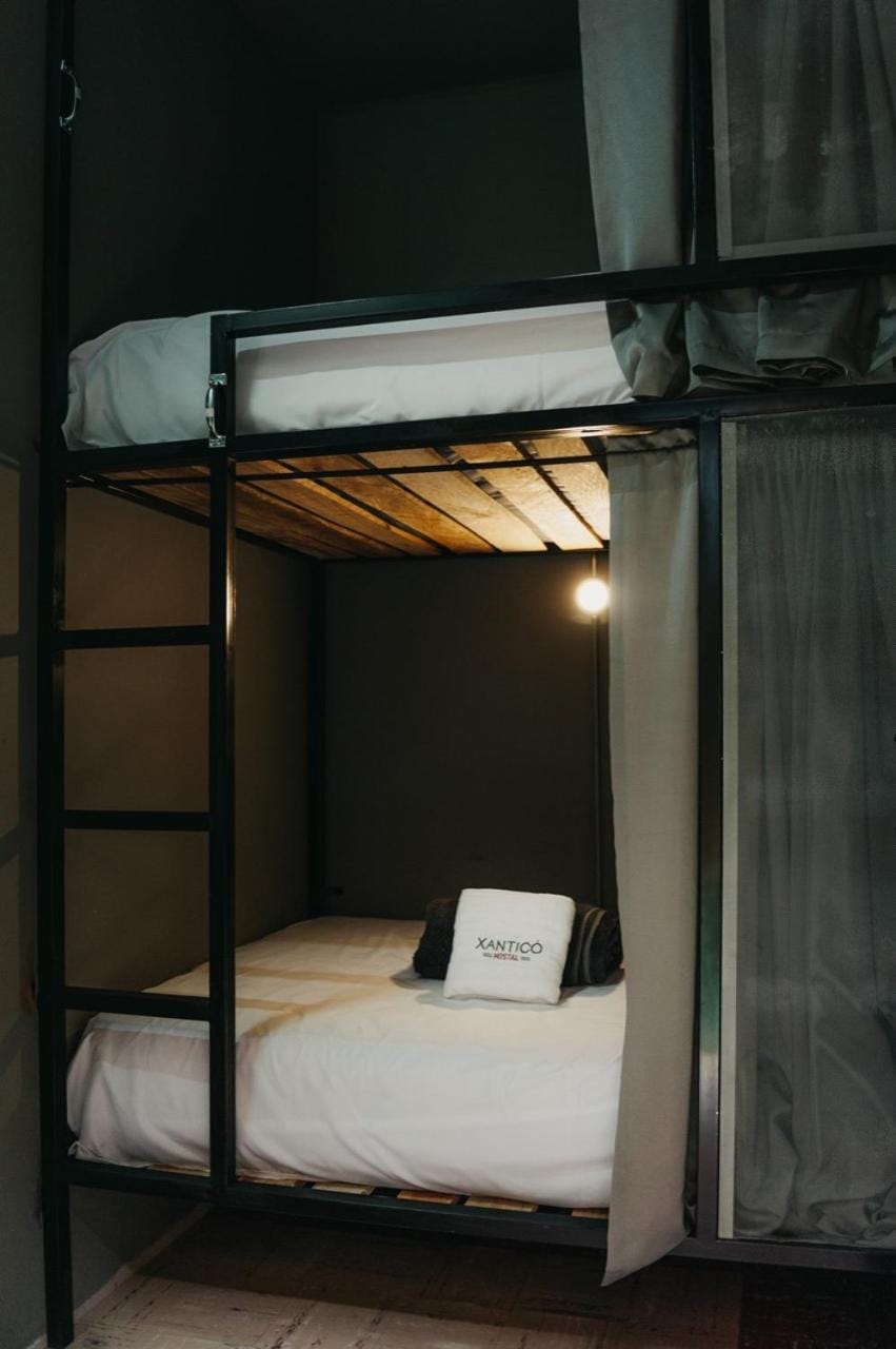 Bed, bunk bed