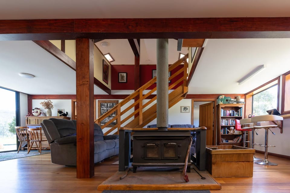 Gulkula2 Wildlife Retreat House in Tasmania