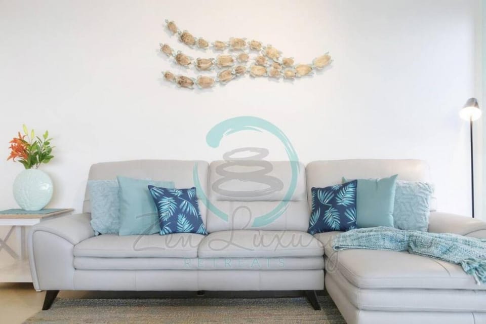 ZEN POINT PENTHOUSE 3-BR Executive W/front Retreat Apartment in Darwin