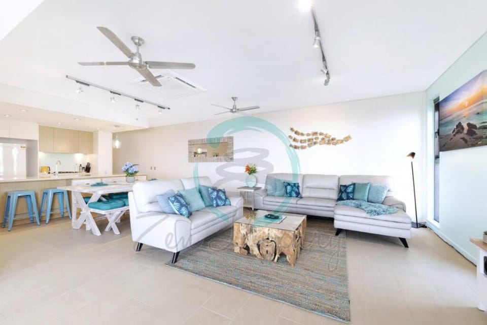 ZEN POINT PENTHOUSE 3-BR Executive W/front Retreat Apartment in Darwin