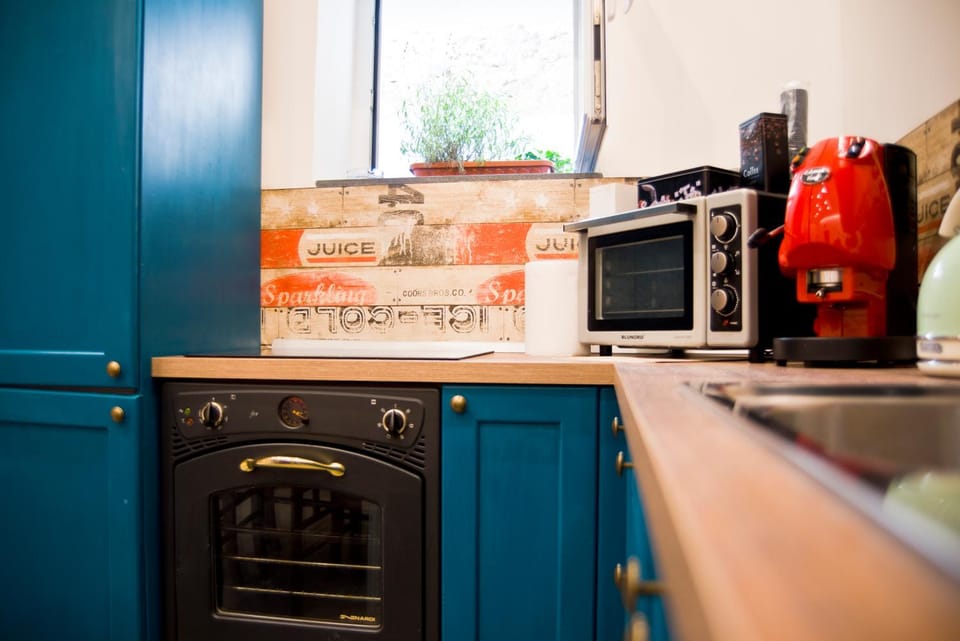 Food and drinks, Food, Meals, Breakfast, Dinner, pet friendly, stove, kitchen