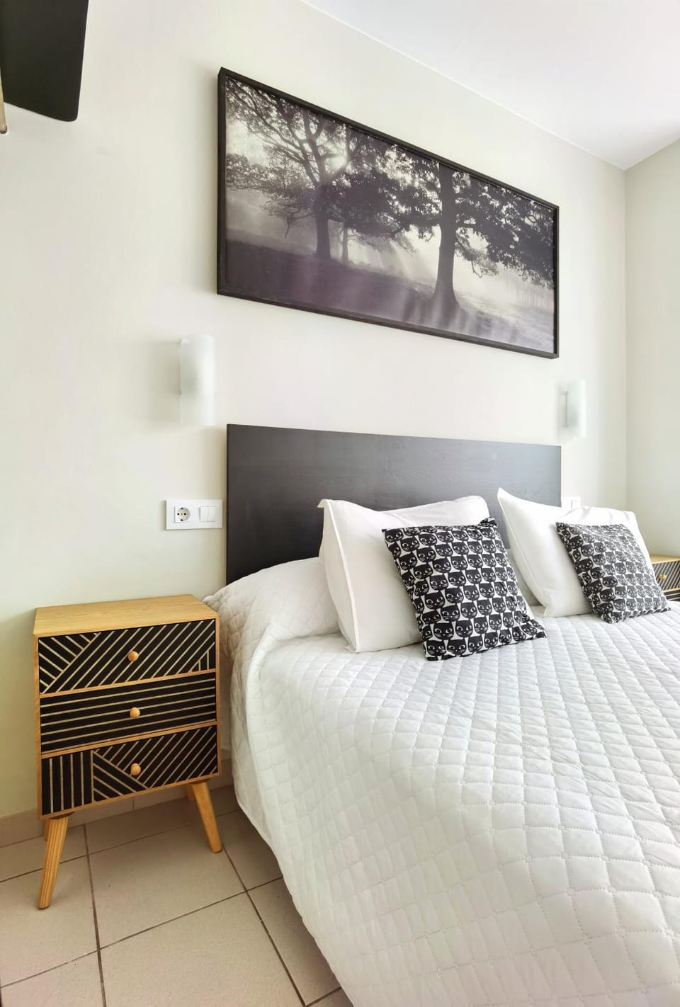 Bed, Bedroom