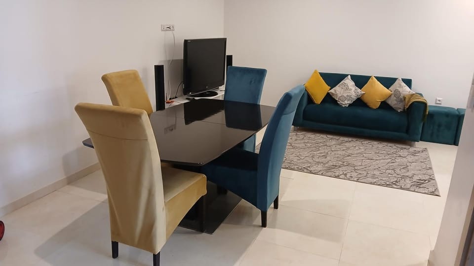 Communal lounge/ TV room, TV and multimedia, Living room