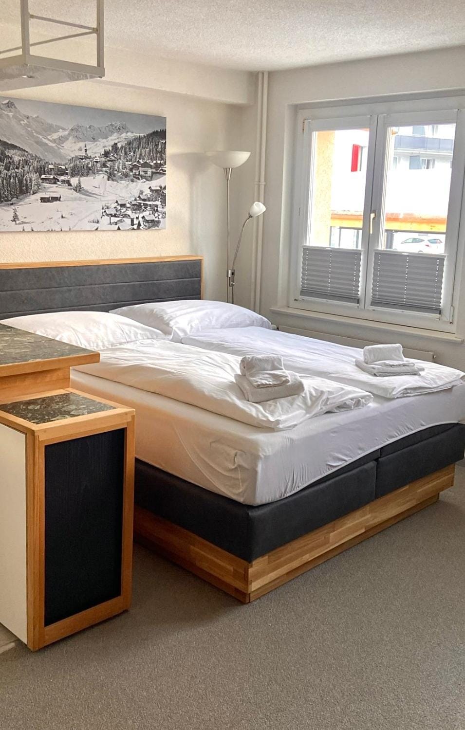 Bed, Living room, Bedroom