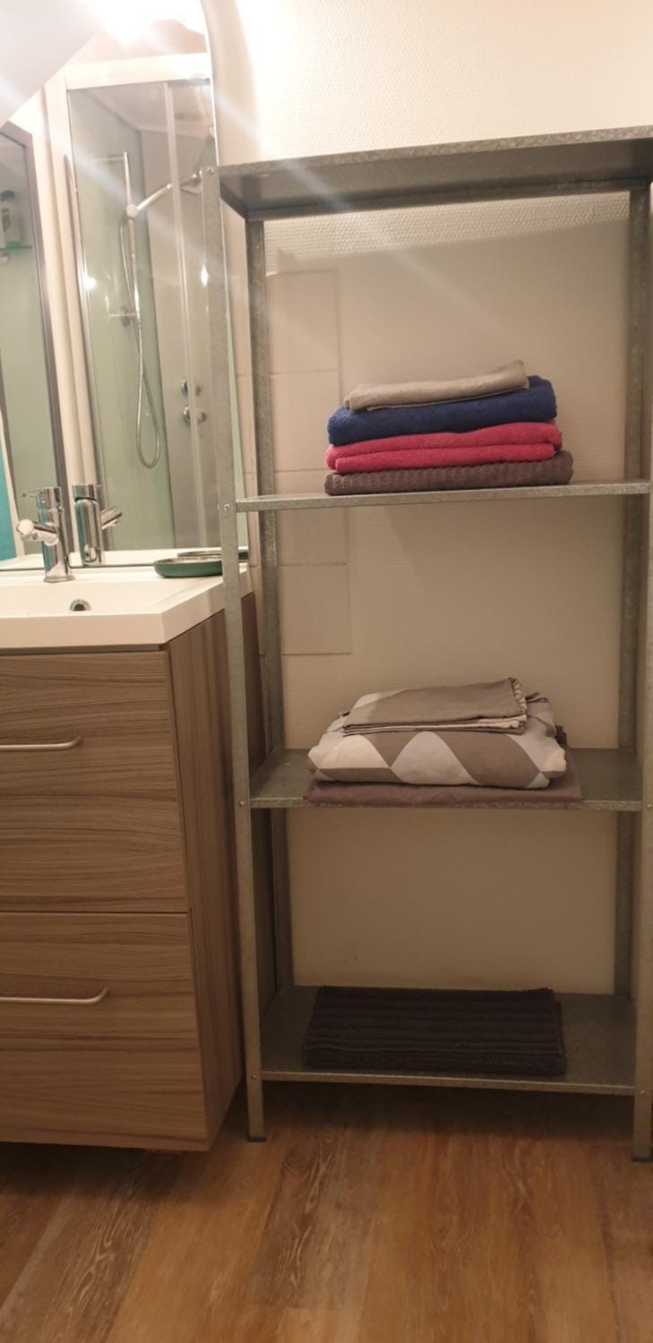 Studio meublé et équipé Apartment in Centre-Val de Loire