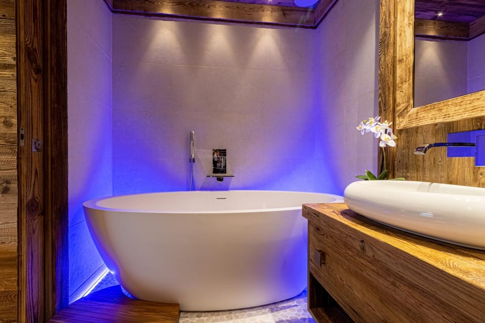 Arc 1950, ambiance chalet luxe 5/7pers dans résidence 5* skis aux pieds avec SPA Apartment in Bourg-Saint-Maurice