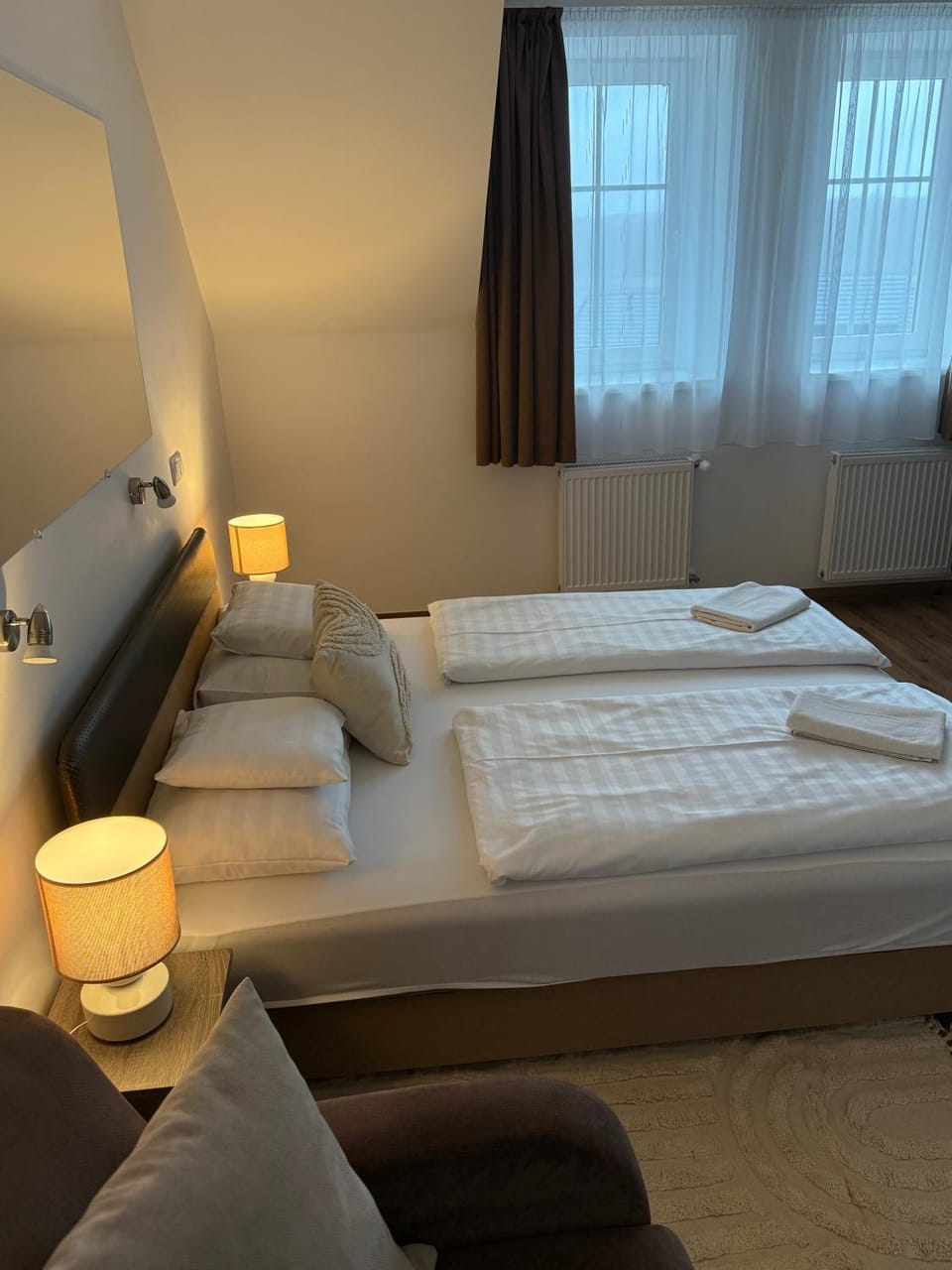 Ferzs Apartman Egerszalók Apartment in Slovakia