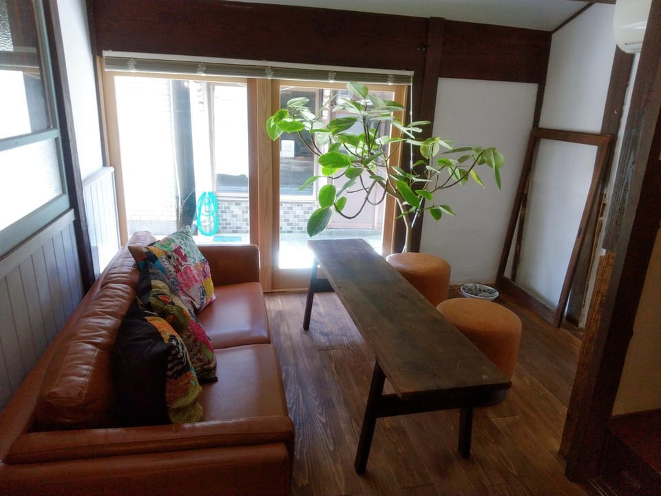 呼子の港路地の古民家一棟貸切宿梵soyogi House in Japan