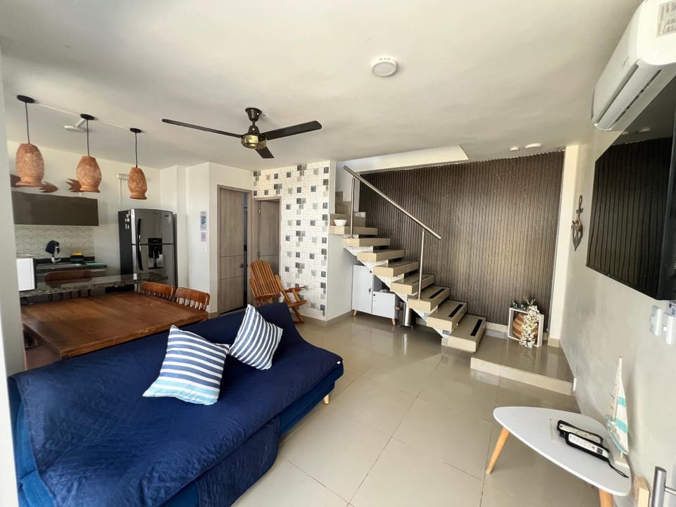 Communal lounge/ TV room, TV and multimedia, Living room, Seating area