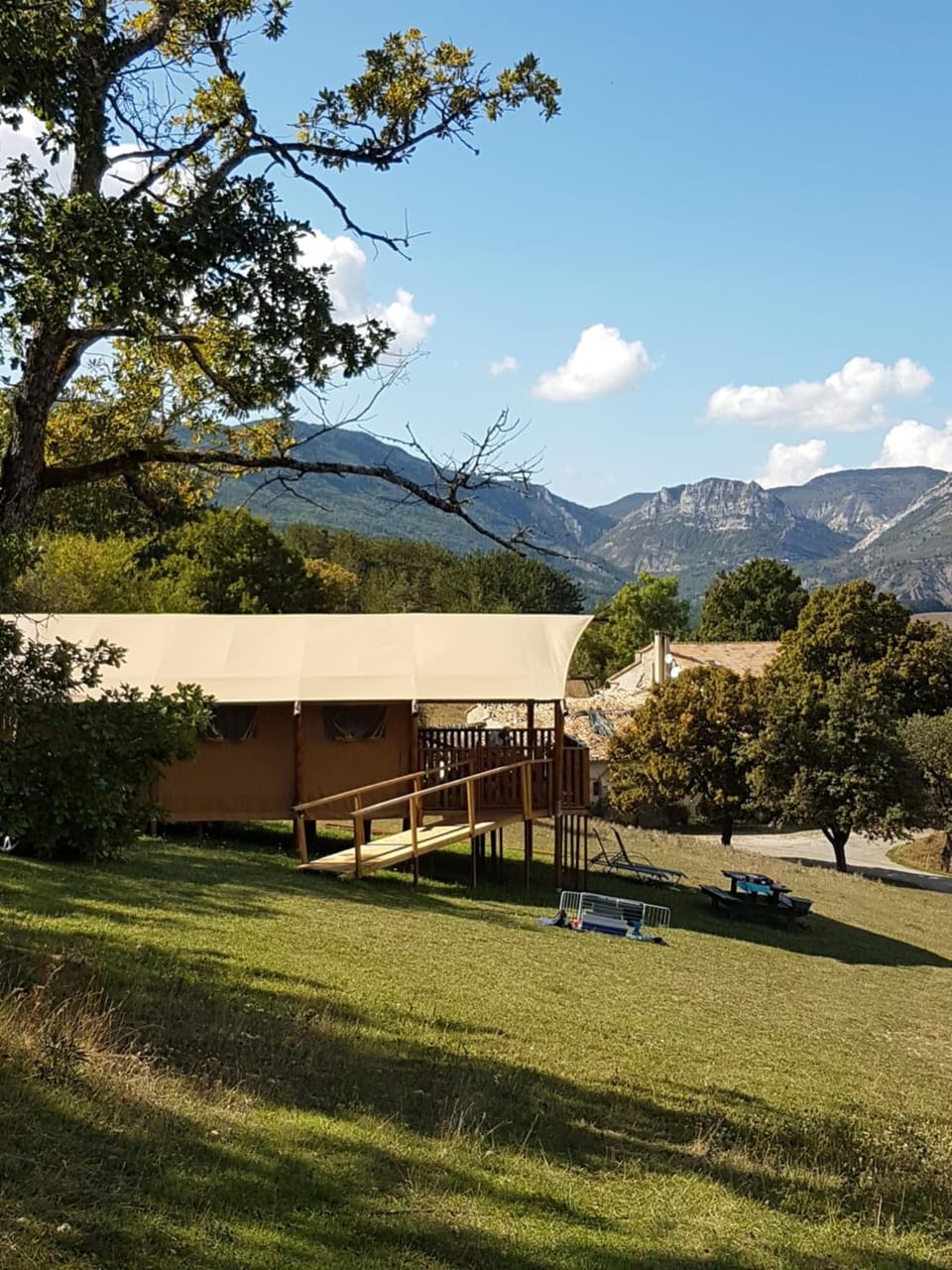 La Ferme de Clareau- Glamp'In Lodge Nature -Tentes safari- Chambres d'hôtes sous la Toile Campground/ 
RV Resort in Provence-Alpes-Côte d'Azur
