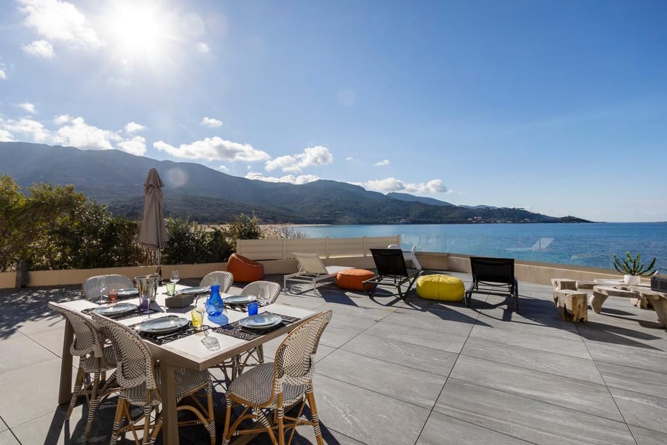 Patio, Mountain view, Sea view
