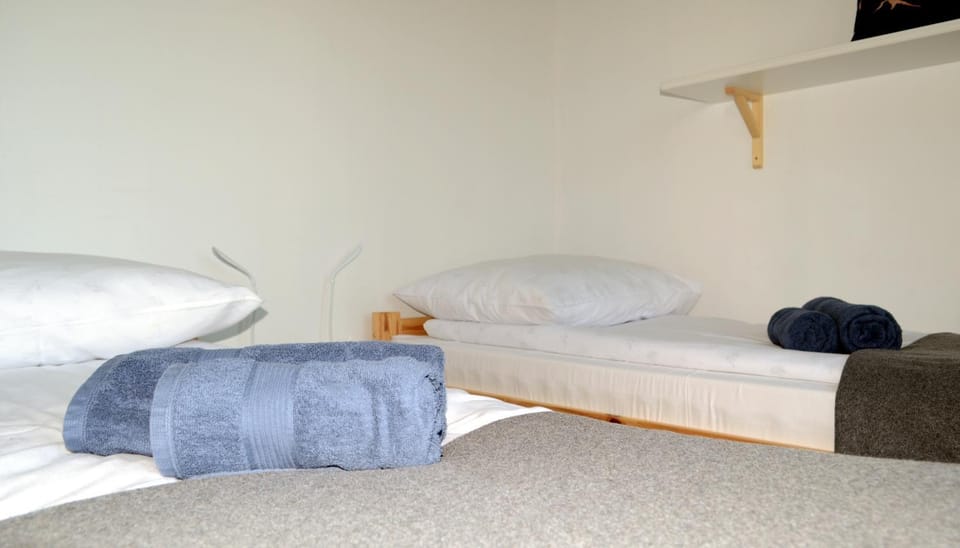 Photo of the whole room, Bedroom, towels