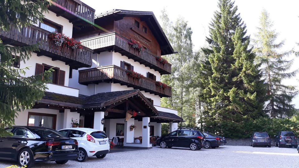 Property building, Parking